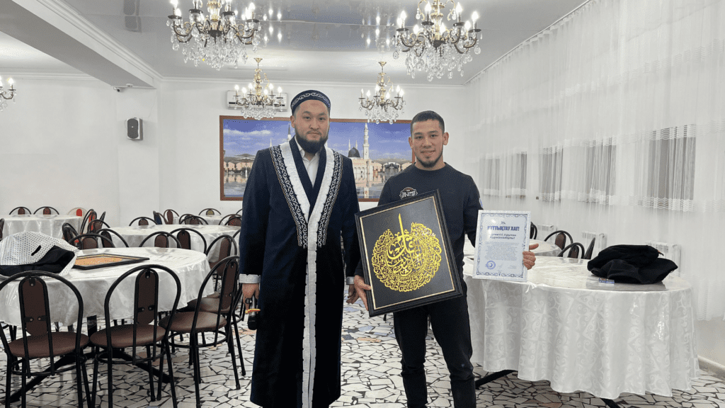 ОБЛЫС БАС ИМАМЫ ӘЛЕМ ЧЕМПИОНАТЫНЫҢ ҚОЛА ЖҮЛДЕГЕРІНЕ СЫЙ КӨРСЕТТІ