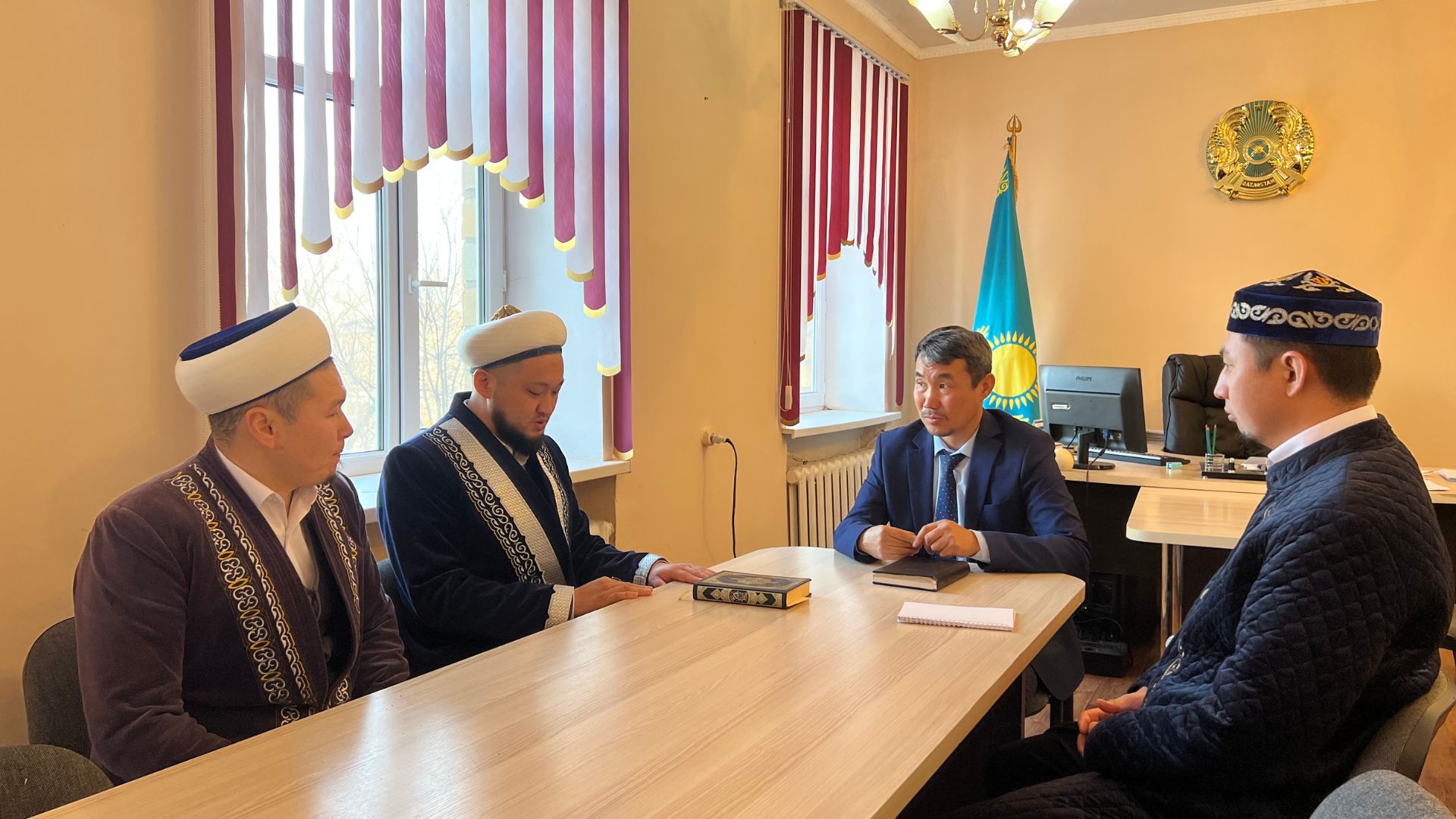 БАС ИМАМ ЖЕЗДІ КЕНТІНДЕ