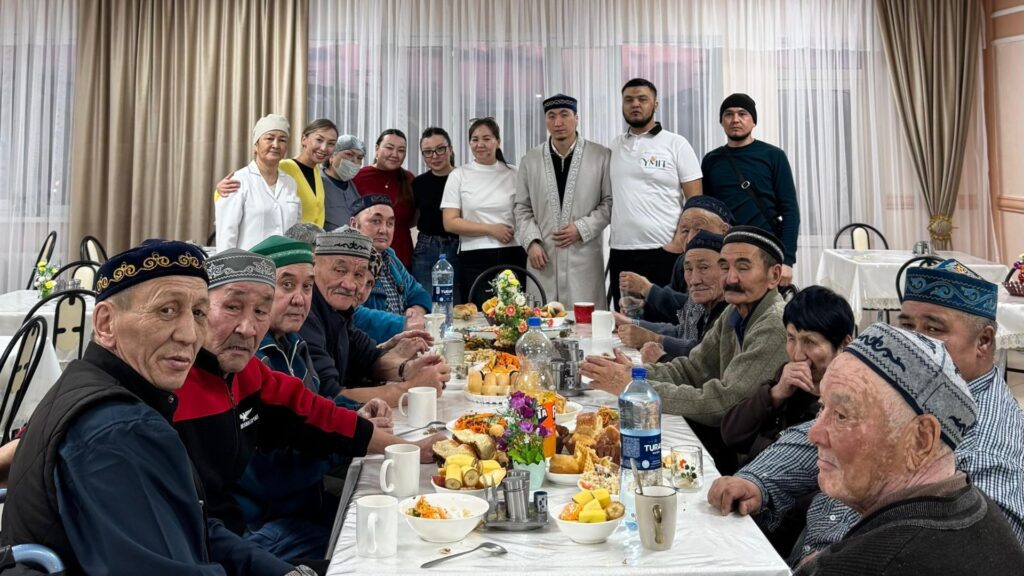 ҚАРТТАР ҮЙІНДЕ АУЫЗАШАР ҰЙЫМДАСТЫРЫЛДЫ